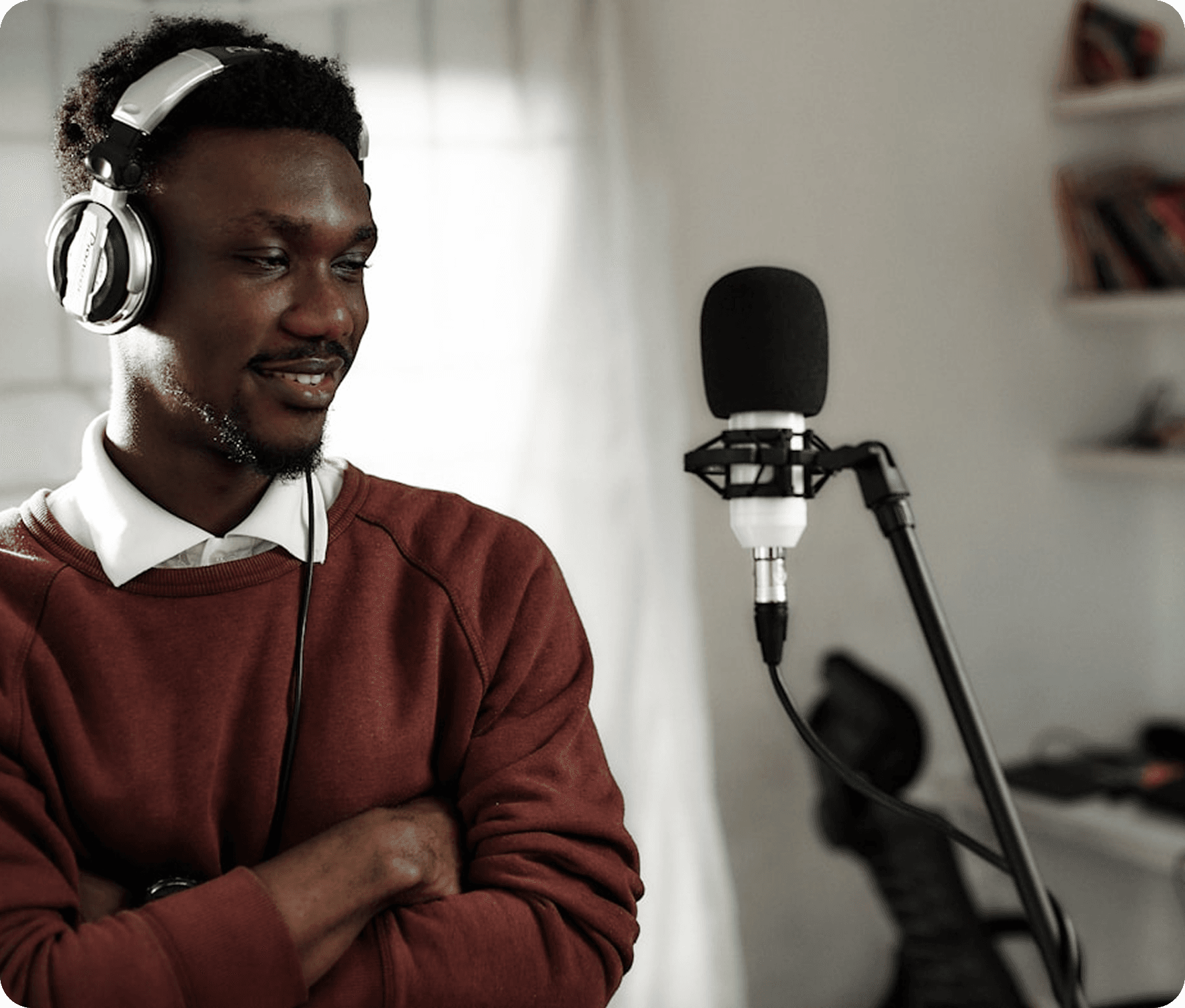 Person recording with mic